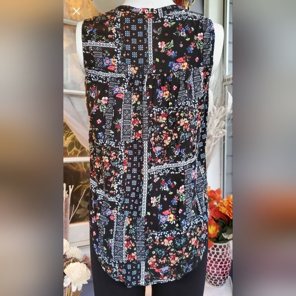 Black Multicolored Floral Front Tie Sleeveless Rayon Summer Top Blouse Small. - Picture 2 of 3